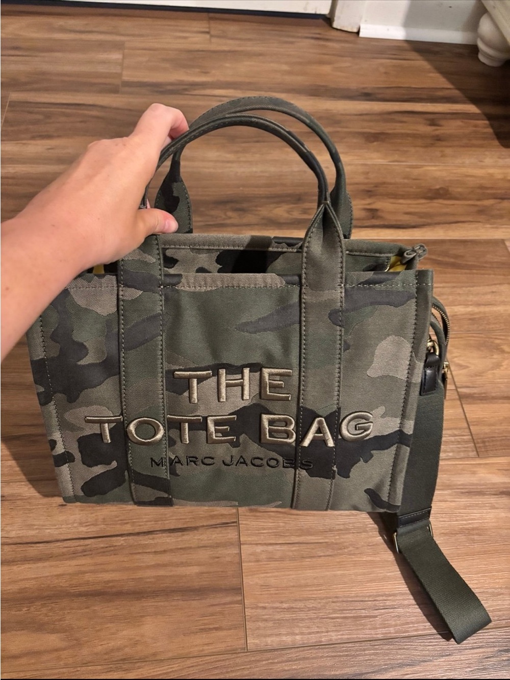 Marc Jacobs Camouflage Canvas Tote Bag in Green